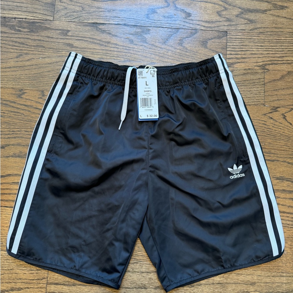 adidas Black Kids' Adicolor Shorts, Size Small/Medium/Large, NWT - Picture 4 of 7